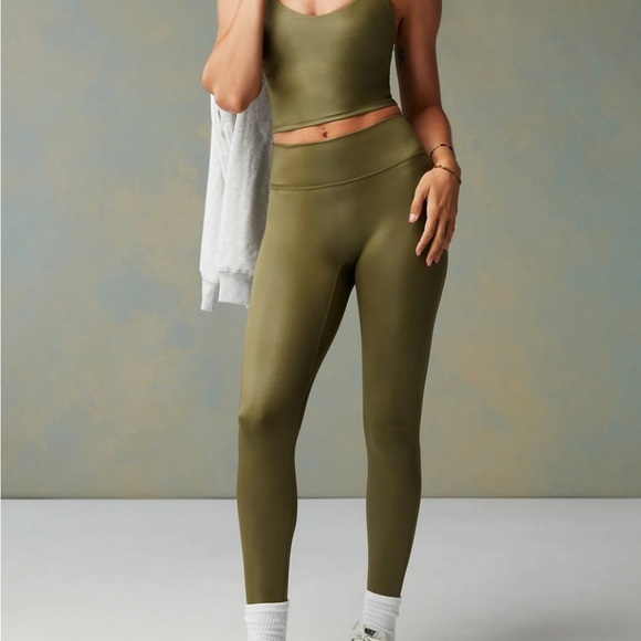 Fabletics Pants - Anywhere Motion365+  High-Waisted Legging M
